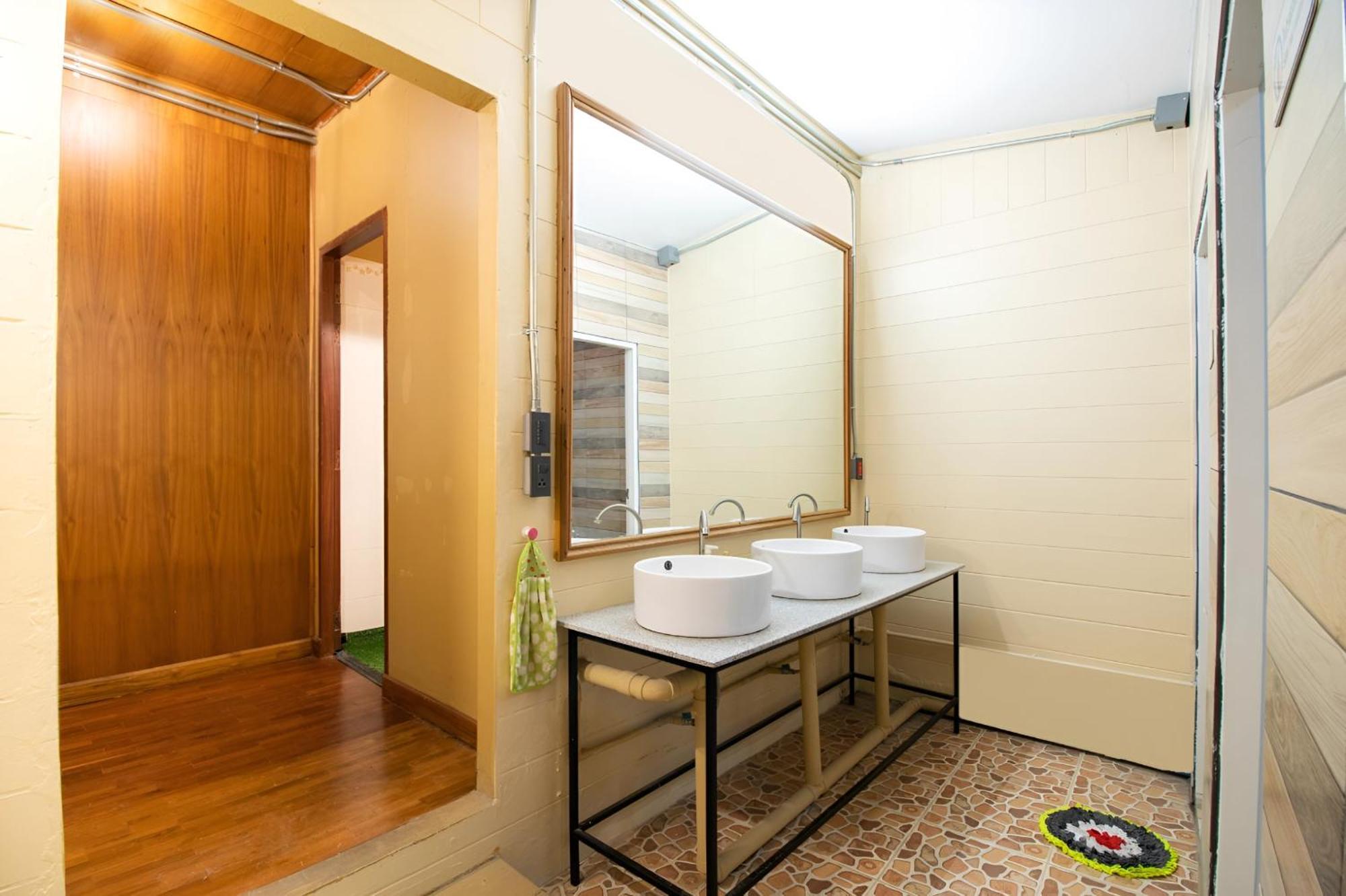 Cozy Hub Hostel — Photos 2